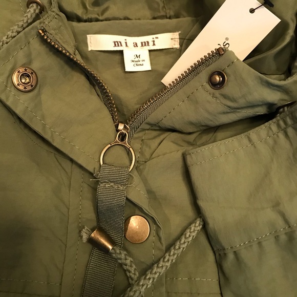 Miami Brand NWT Army Green Jacket Size Medium - Picture 3 of 8